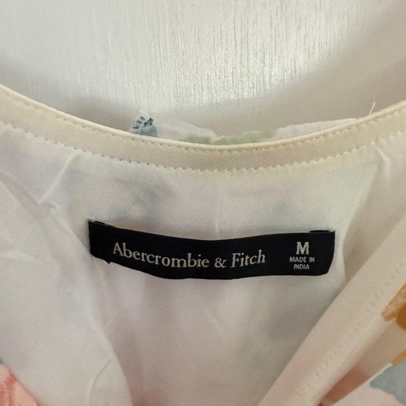 A&F Floral Ruffle Dress - Picture 3 of 7